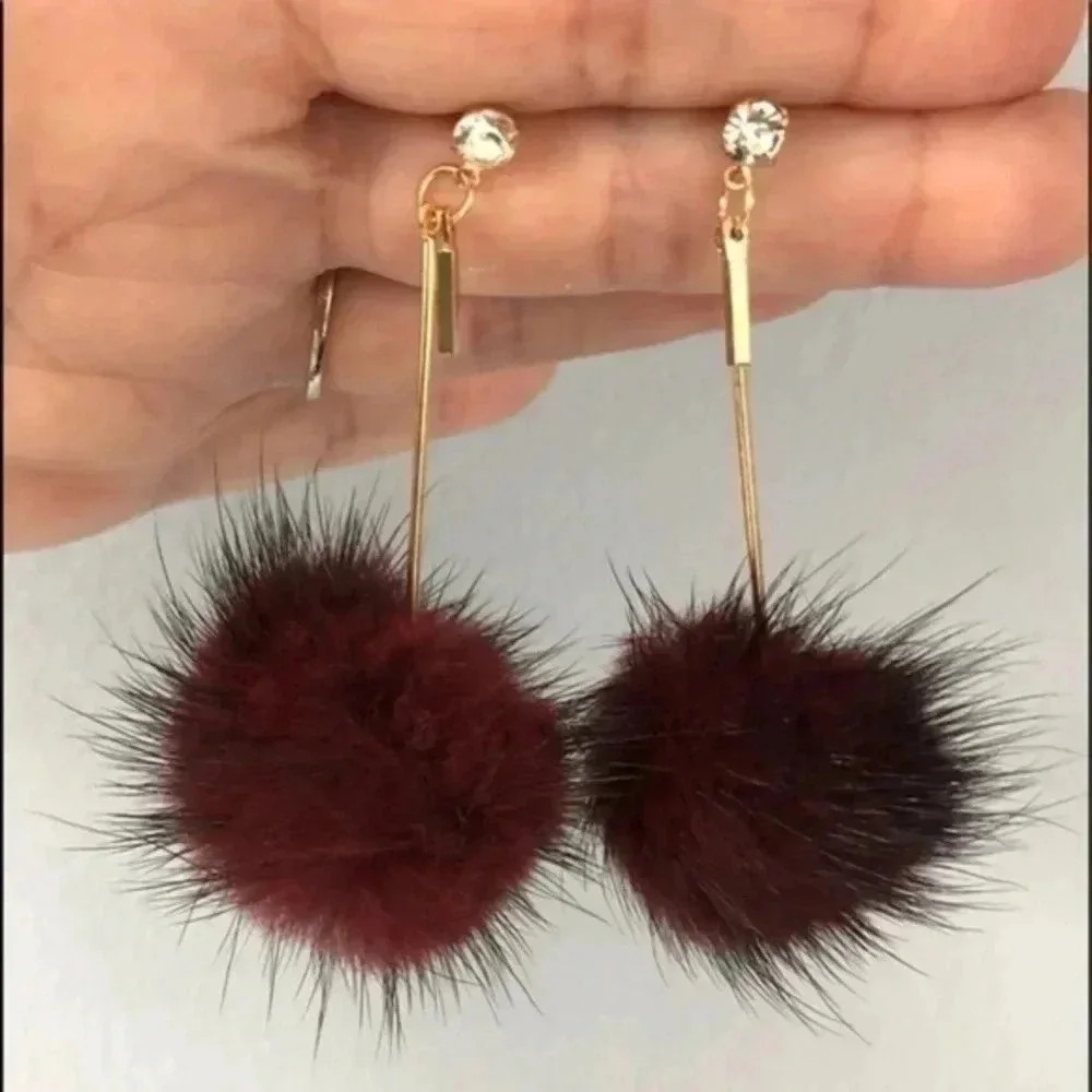 Burgundy Faux Fur Furry Fuzzy Pom Pom Drop Diamonds Gold Bar Earrings NWT